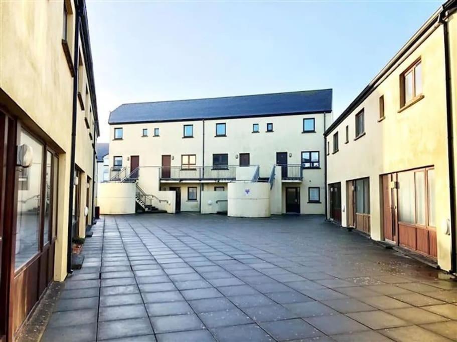 Village Centre Apartment Lahinch Kültér fotó