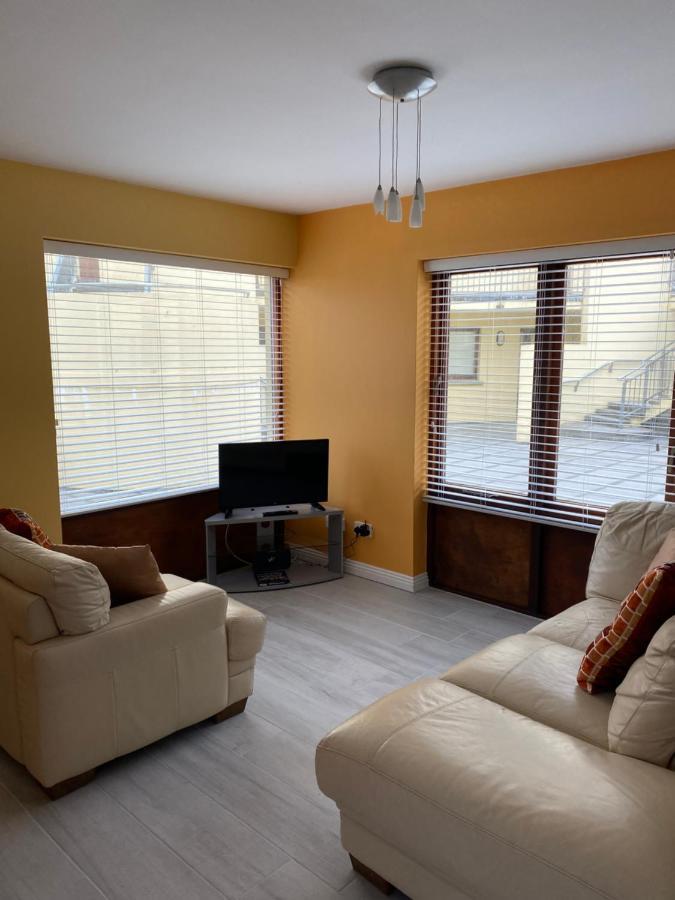 Village Centre Apartment Lahinch Kültér fotó
